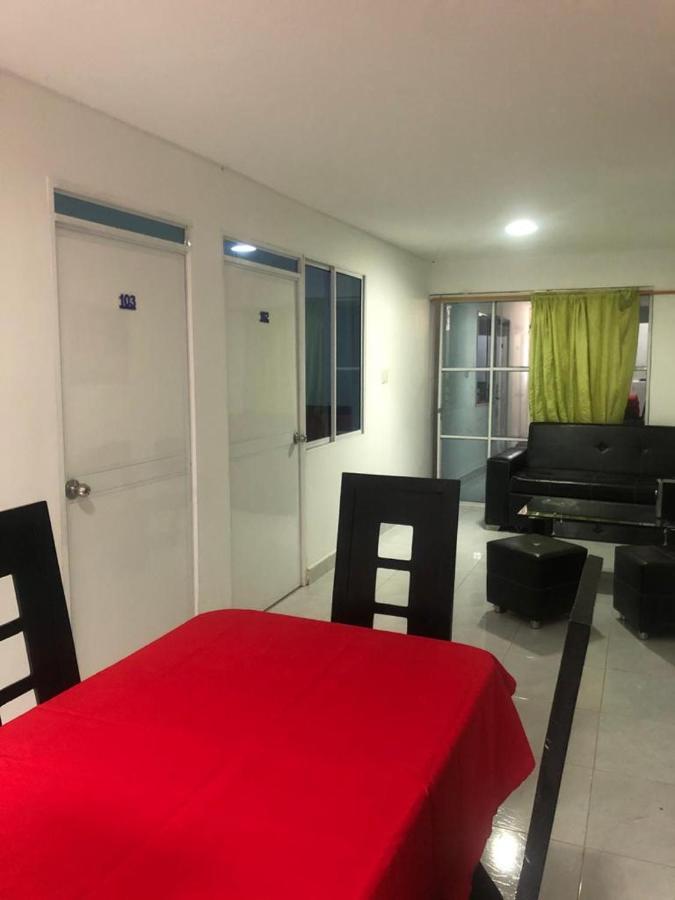 Hostal Isabella Santa Marta  Luaran gambar